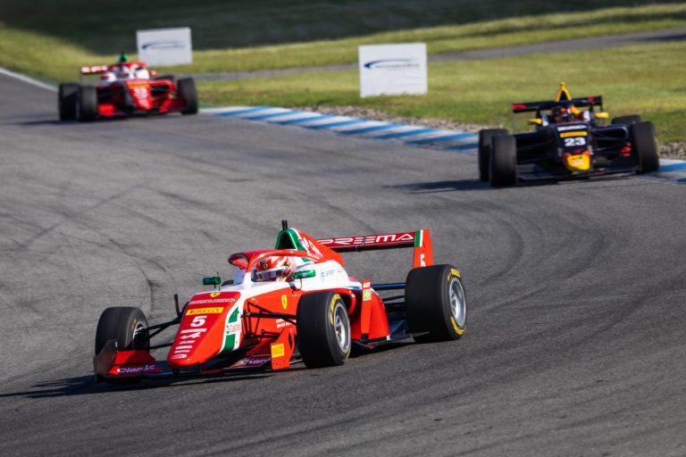 Rafael Camara is the driver of the day: pole position, victory, and fastest lap in the first race of the year