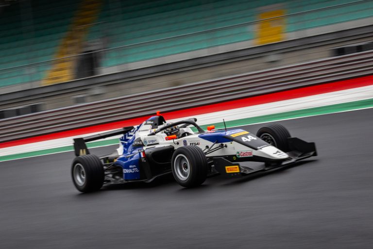 Theophile Naël claims his first Pole Position at Monza in the final qualifying of the season
