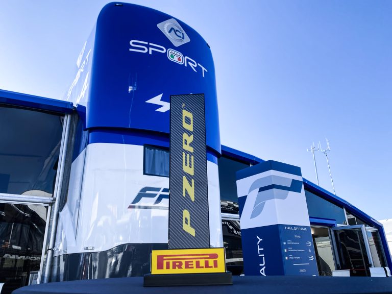 Pirelli launches the “Rising Car Award” for the 2025 Formula  Regional European Championship by Alpine