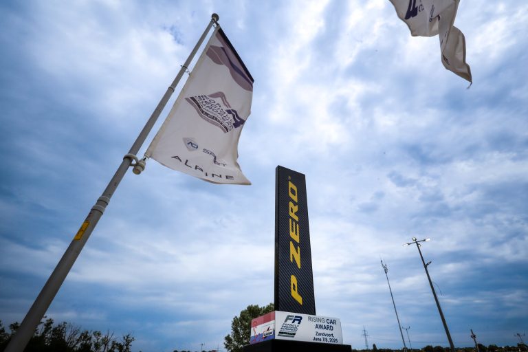 Enzo Peugeot claims Zandvoort Pirelli Rising Car Award