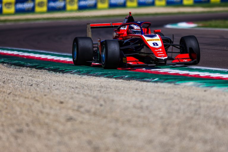 Matteo De Palo flies in Friday’s second test session at Imola