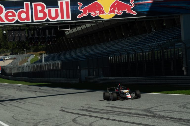 Pre-event collective test at the Red Bull Ring: Deligny on top as the field prepares for round 7